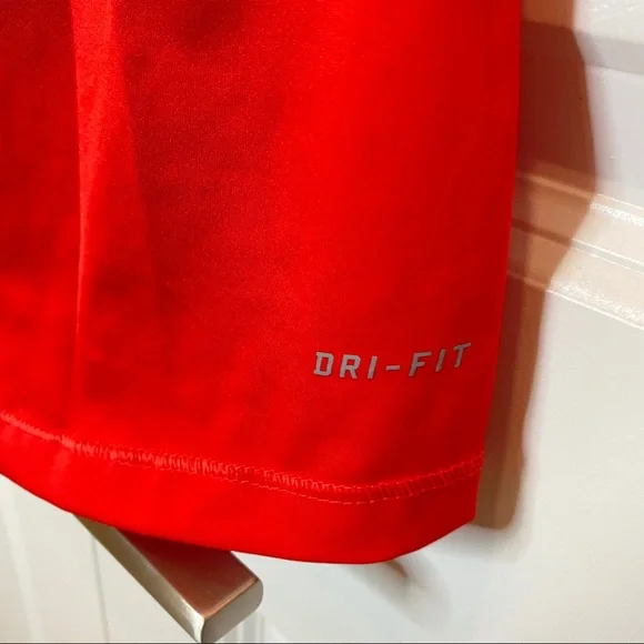 Red Nike PRO DRI-Fi Size S - Picture 2 of 5